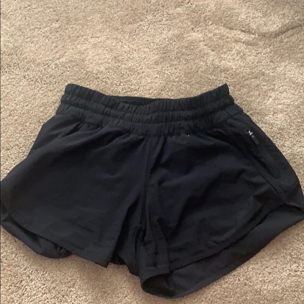 lululemon black tracker short V*4